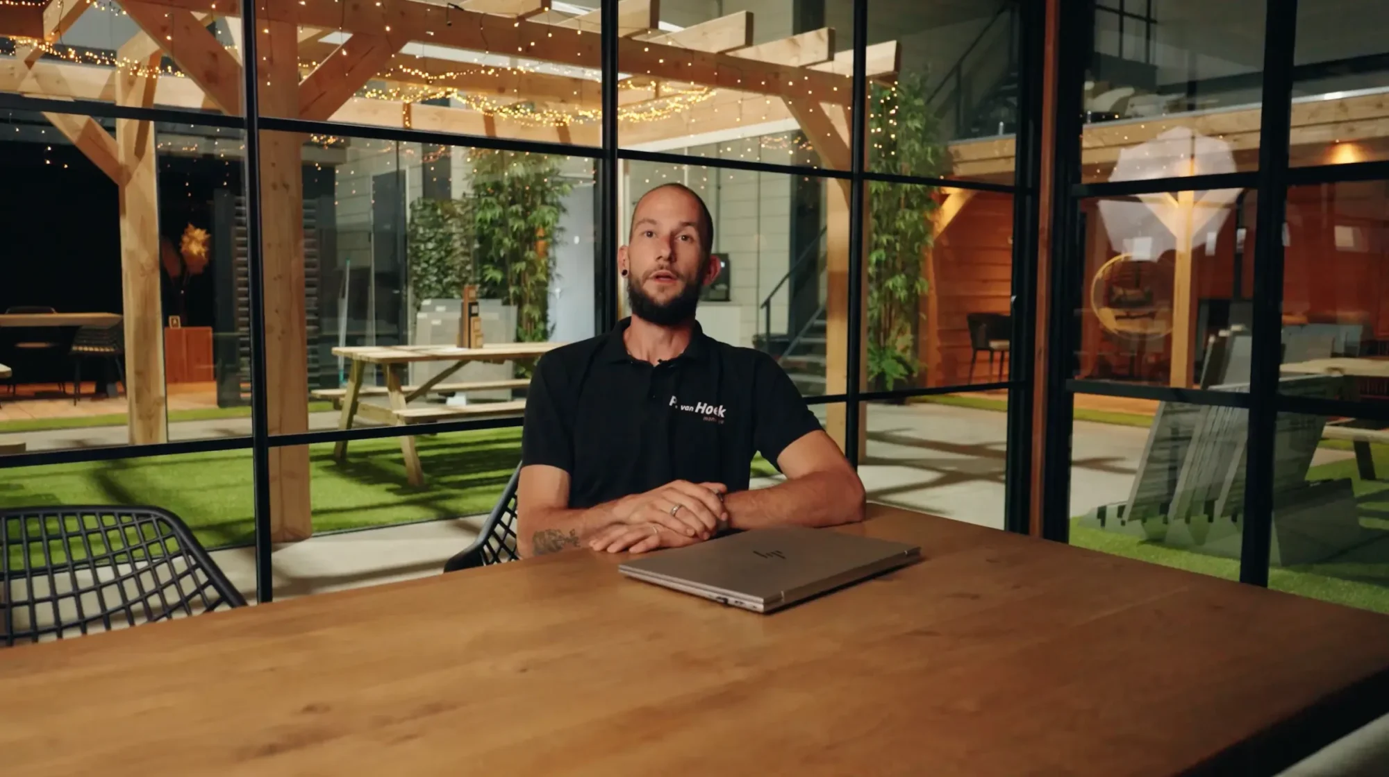 Still - PVH - Short 5