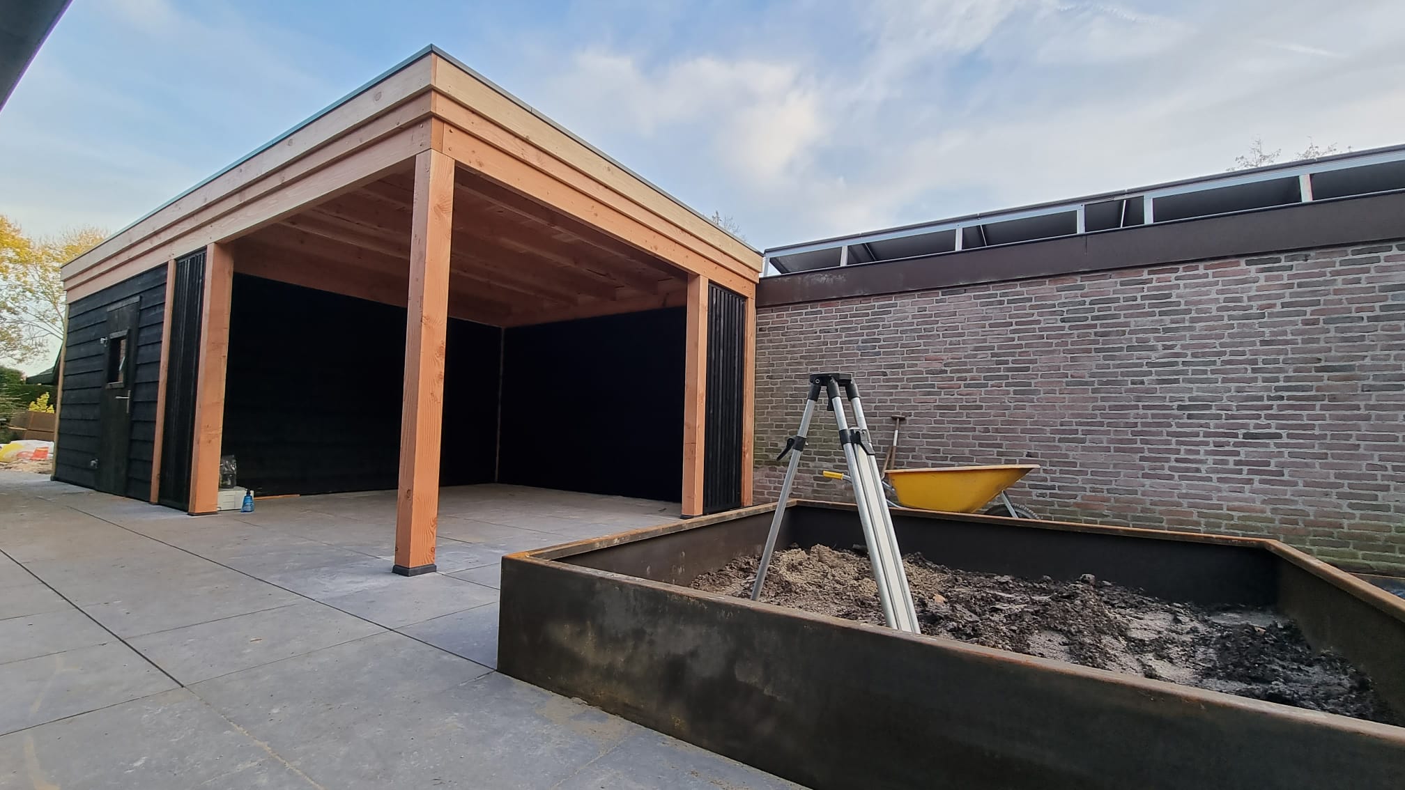 Douglas Overkappingen - P. van Hoek Montage